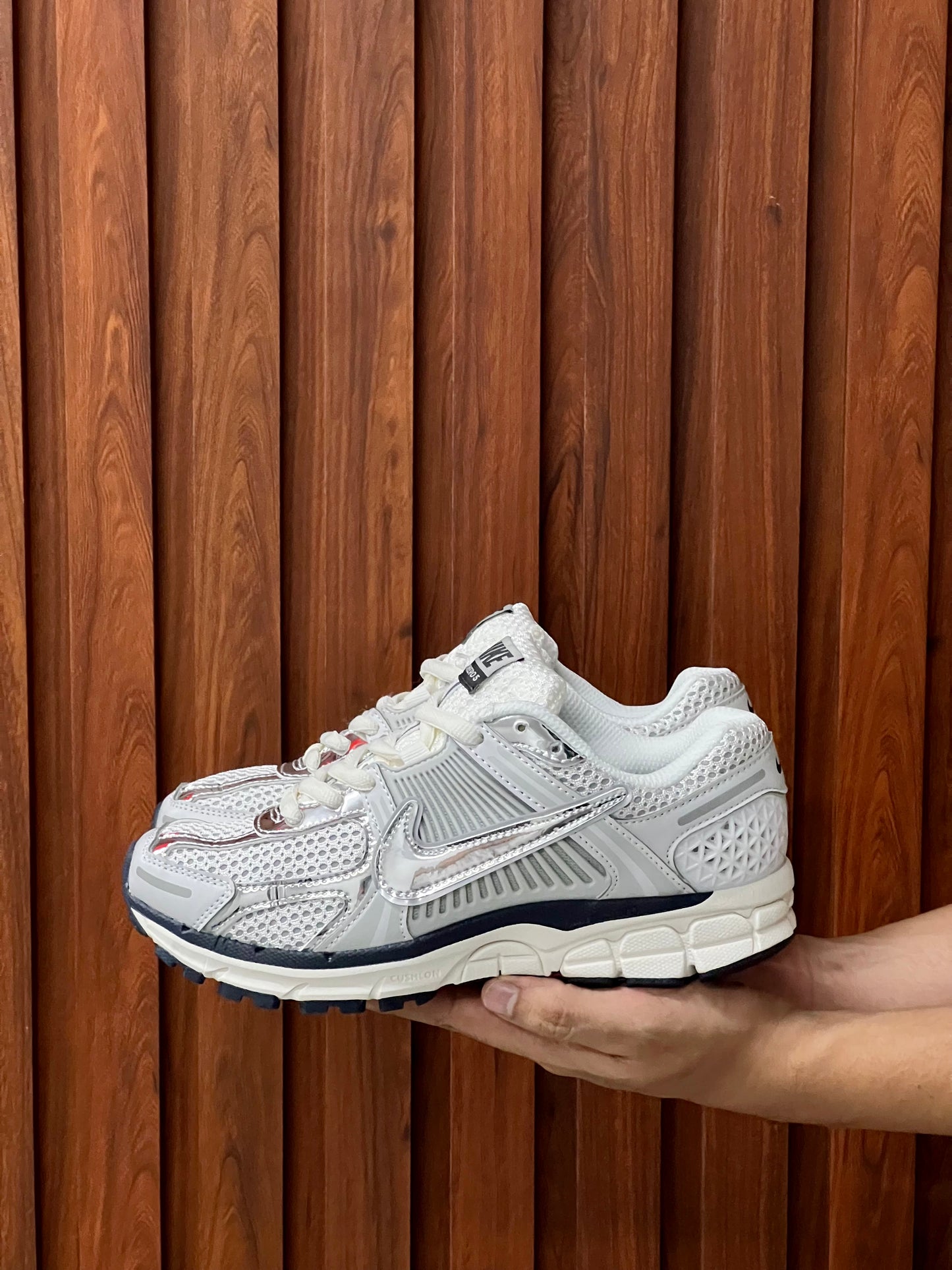 Nike Zoom Vomero 5 Photon Dust Metallic Silver