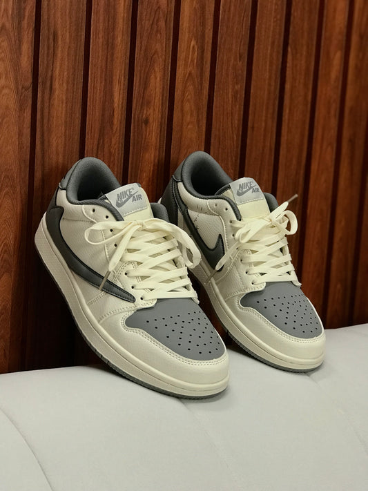Nike Air Jordan retro 1 X Travis Scott Light Grey