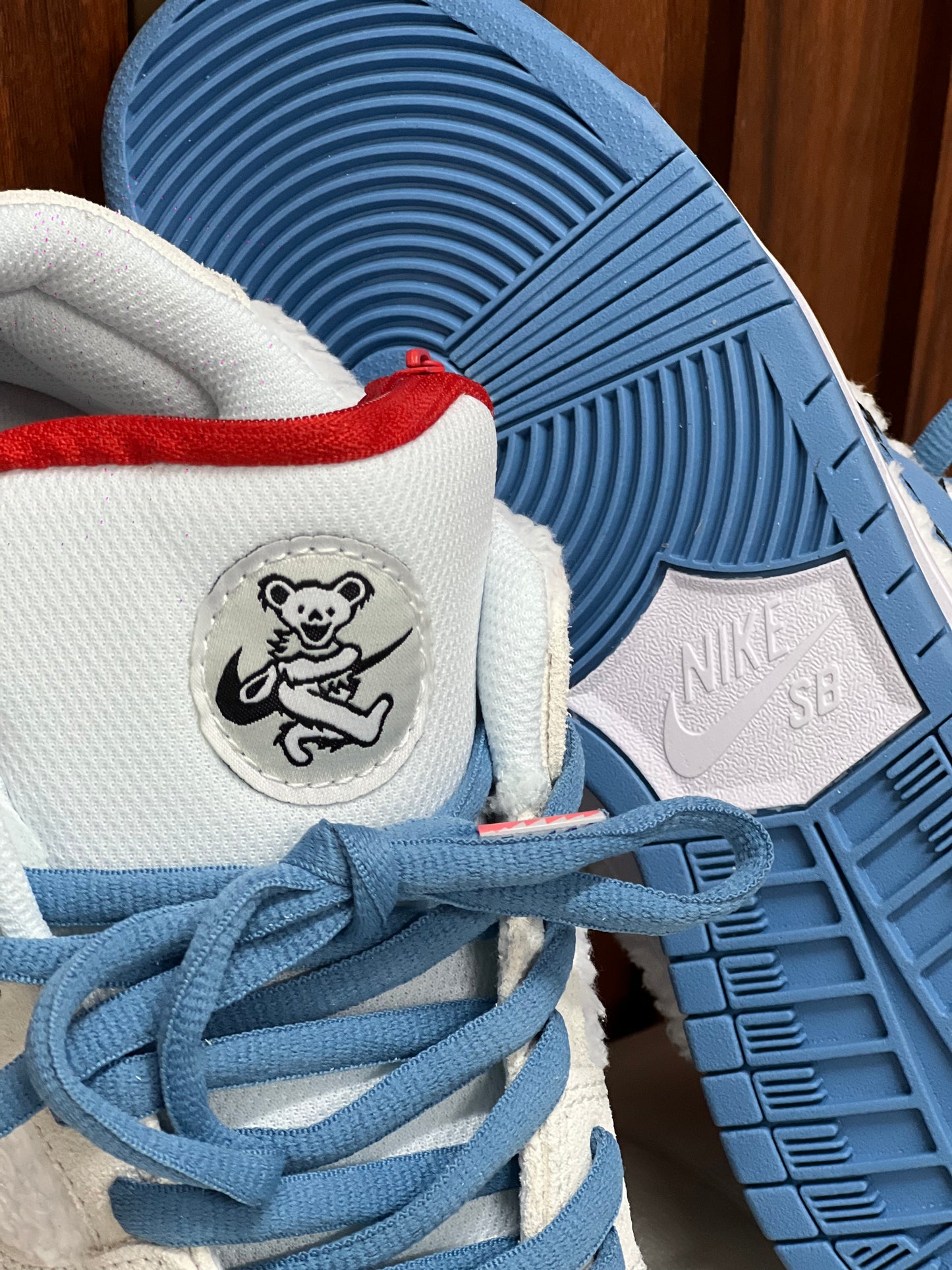 Nike SB Dunk Low X The Abominable Snowman